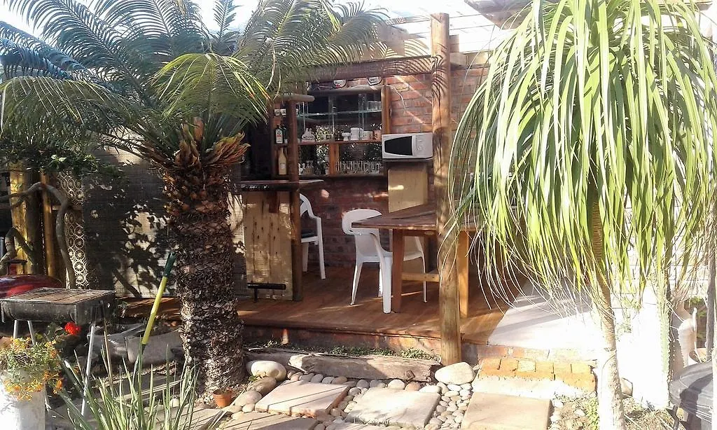 Bed & Breakfast Amanzi Guest House Port Elizabeth